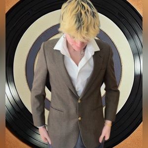 Vintage Bill Blass Slim Fitting Brown Wool Blazer